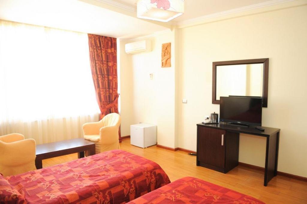 Leonardo Hotel 4*