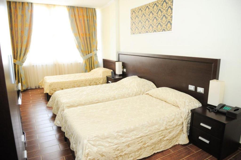 Leonardo Hotel
